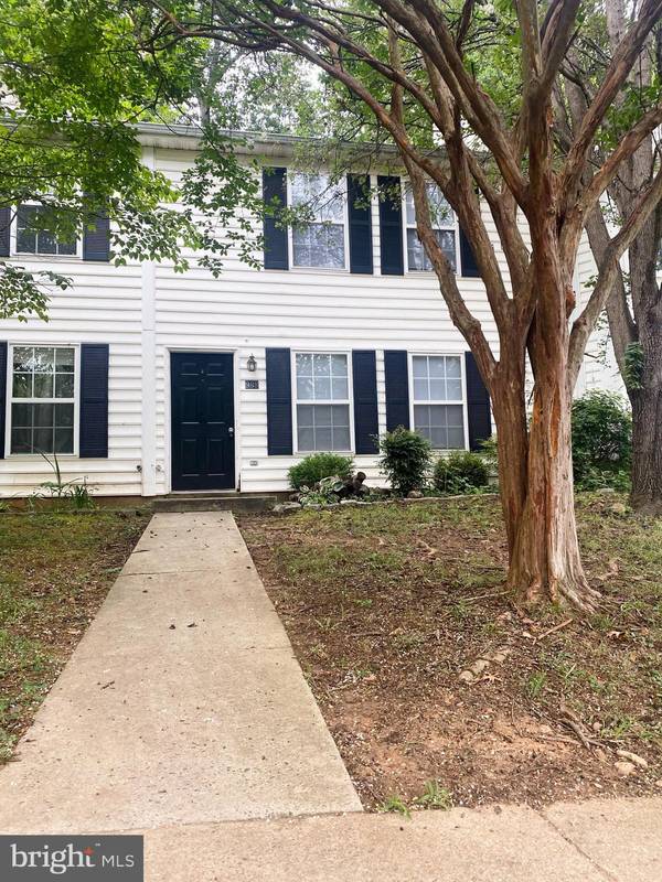 988 TOWNE LN, Charlottesville, VA 22901
