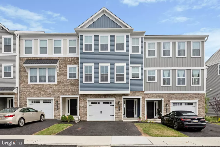 105 HIGHER ROCK CT, North Wales, PA 19454