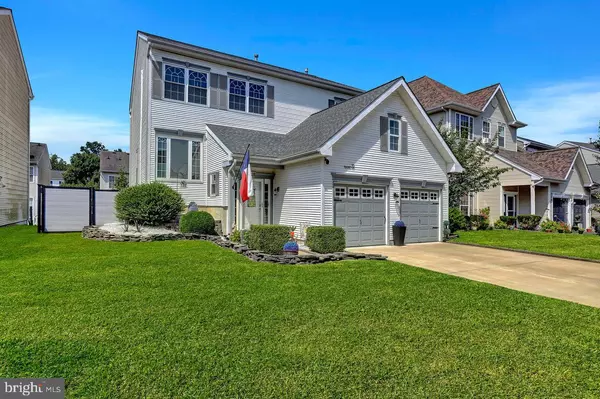 Burlington, NJ 08016,18 SHAWNEE TRL