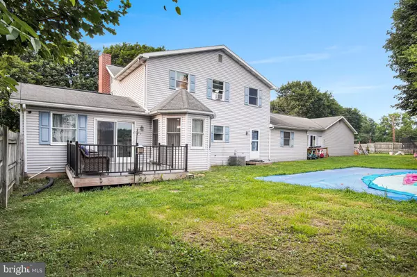 Carlisle, PA 17015,16 HILL RD