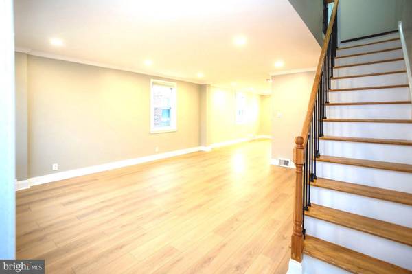 Philadelphia, PA 19111,829 DISSTON ST