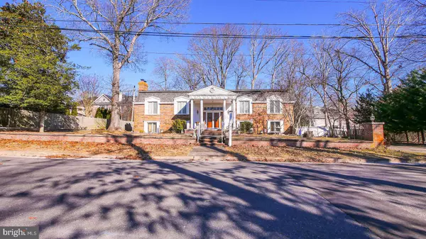 102 W MORRIS AVE, Linwood, NJ 08221