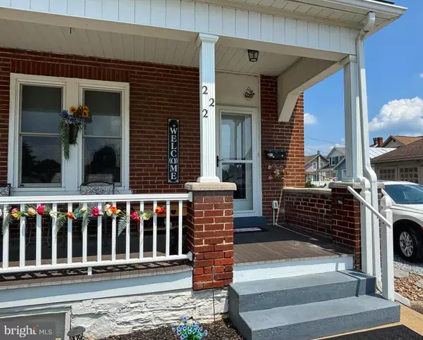 Palmyra, PA 17078,222 N LINCOLN ST