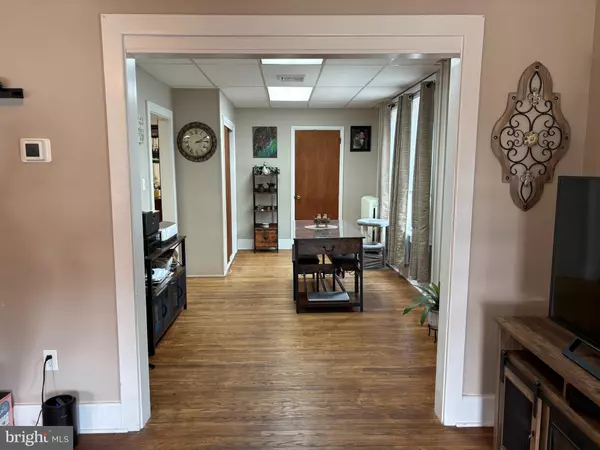 Palmyra, PA 17078,222 N LINCOLN ST