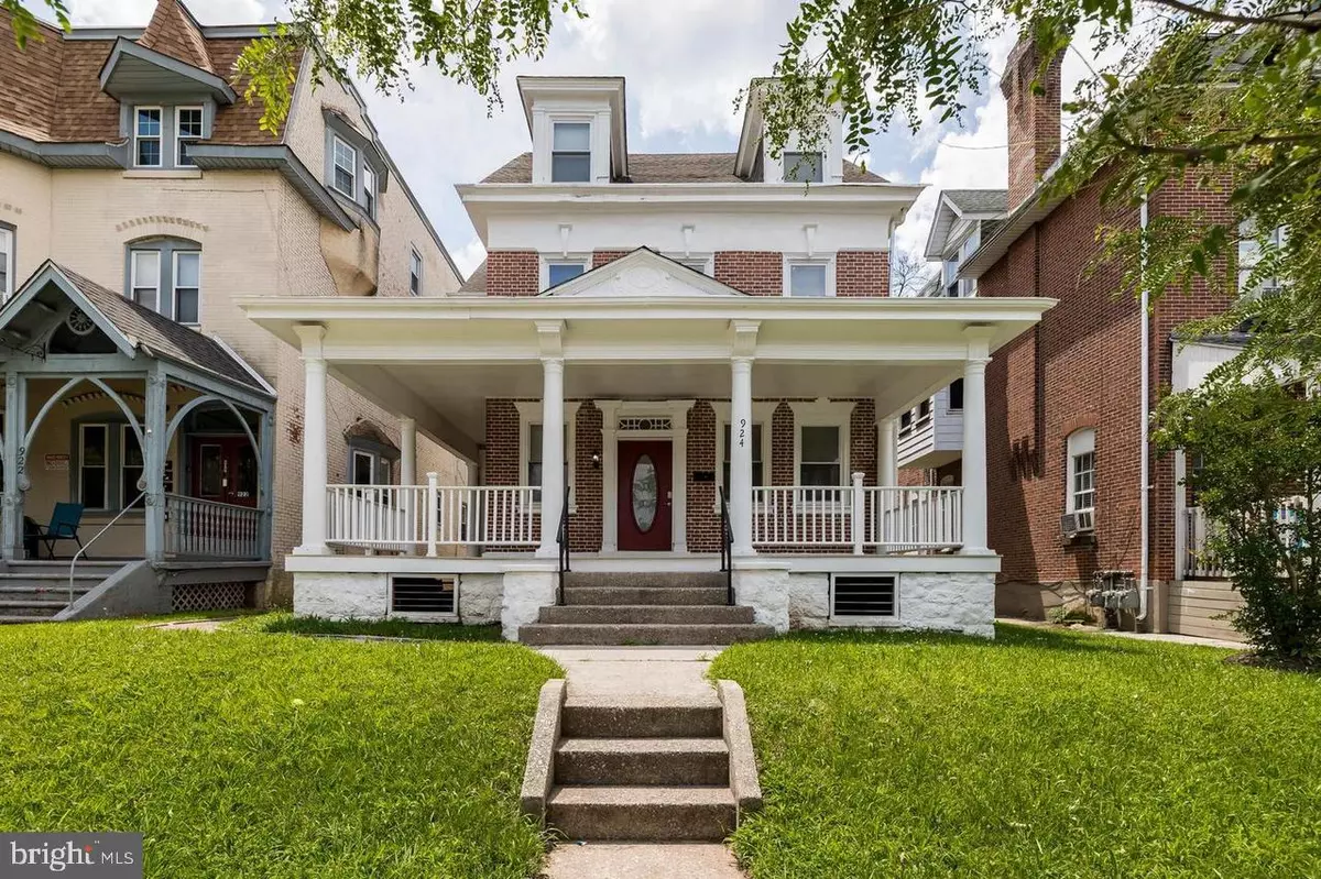 Norristown, PA 19401,924 W MAIN ST