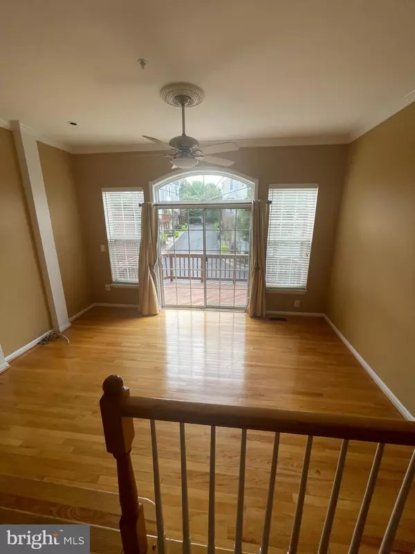 Alexandria, VA 22304,5862 SUMMERS GROVE RD