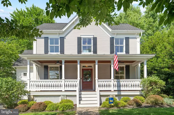 Vienna, VA 22180,516 CENTER ST S