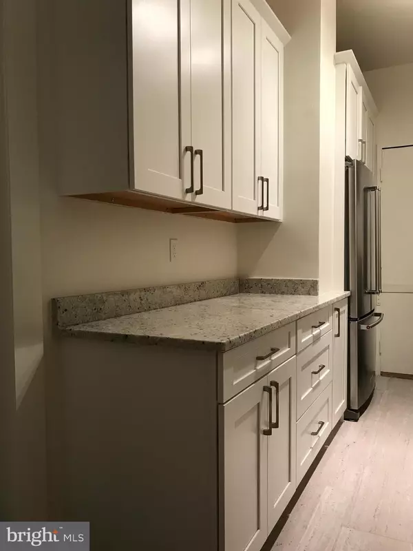 Rockville, MD 20852,10500 ROCKVILLE PIKE #M11