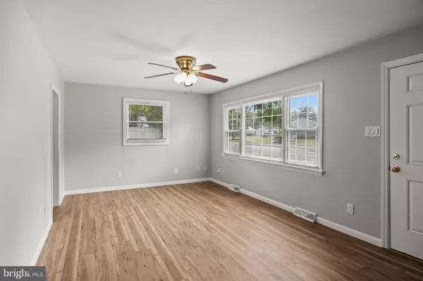 Marlton, NJ 08053,4 DEVON RD