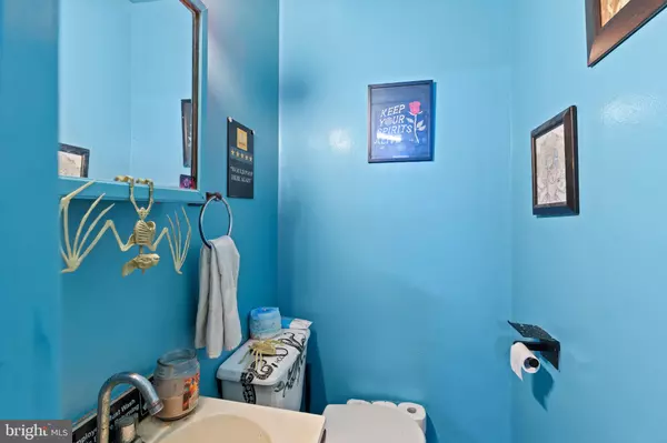 Curtis Bay, MD 21226,8002 FORT SMALLWOOD RD