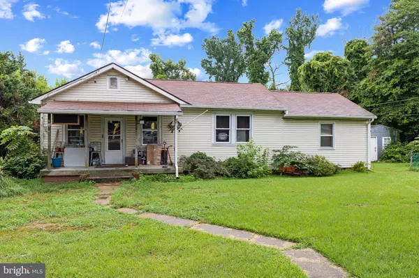 Curtis Bay, MD 21226,8002 FORT SMALLWOOD RD