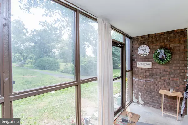 Hatboro, PA 19040,4 HATTERS CT #4