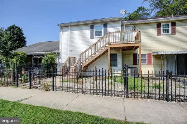 Shippensburg, PA 17257,521 W KING ST #H