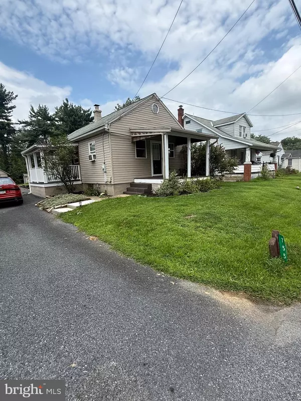 755 TURNPIKE RD, Elizabethtown, PA 17022