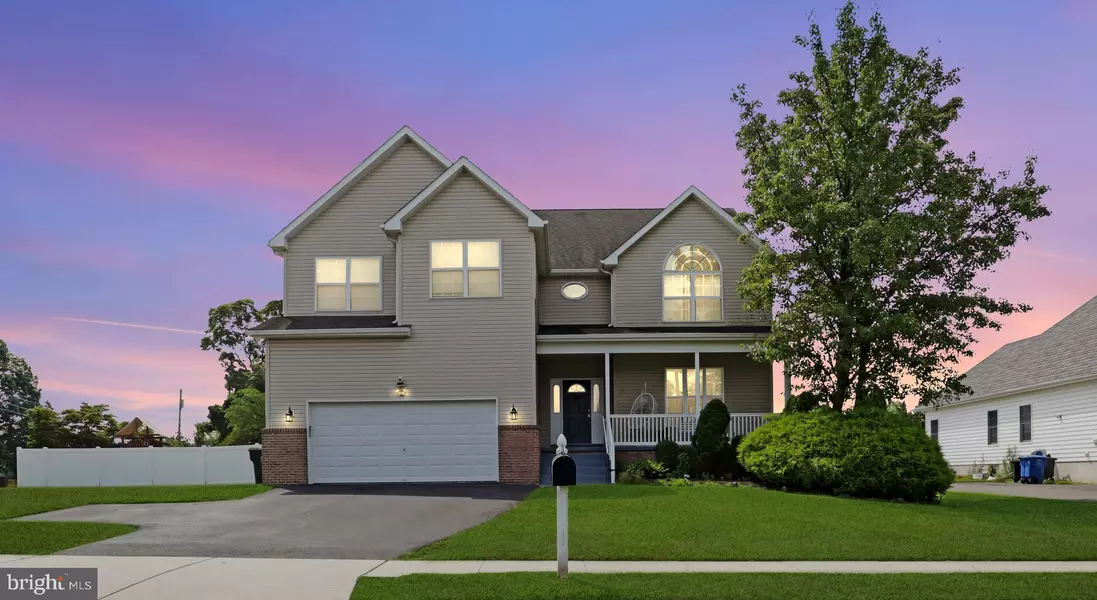 34 CENTER AVE, Burlington, NJ 08016