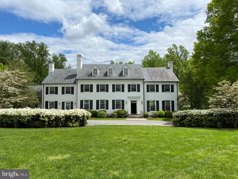 8901 DURHAM DR, Potomac, MD 20854