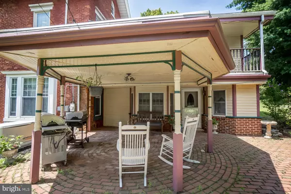 Jim Thorpe, PA 18229,11 E FRONT ST