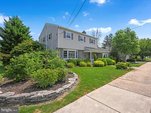 Manheim, PA 17545,127 N OAK ST