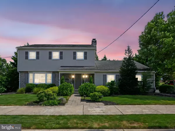 Manheim, PA 17545,127 N OAK ST