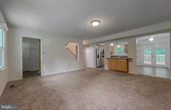 Waldorf, MD 20603,2717 VISTA CT