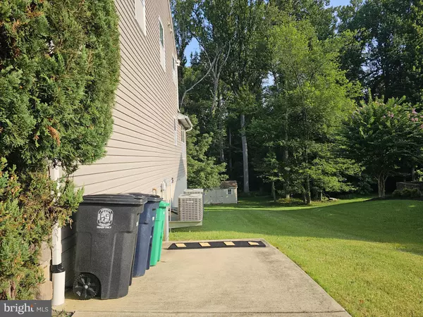 Clinton, MD 20735,8400 POPLAR HILL DR