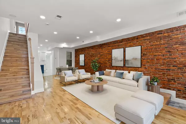 Baltimore, MD 21218,317 E LORRAINE AVE