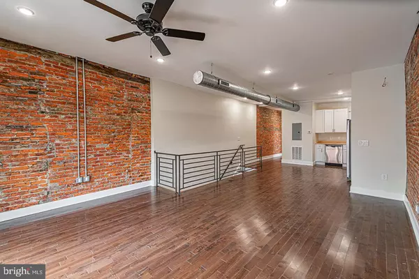 Philadelphia, PA 19146,2061 SOUTH ST #UNIT 3