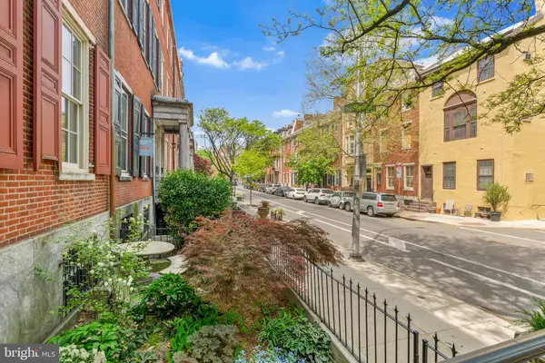 Philadelphia, PA 19107,914 SPRUCE ST #9