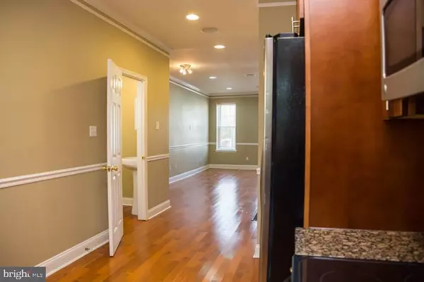 Philadelphia, PA 19145,2034 TASKER ST