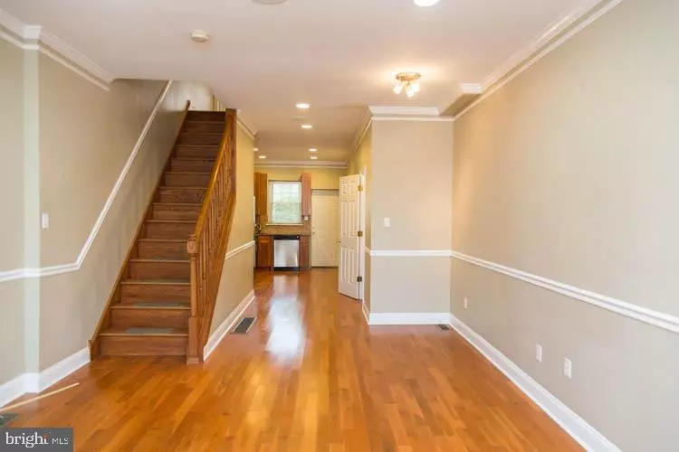 2034 TASKER ST, Philadelphia, PA 19145
