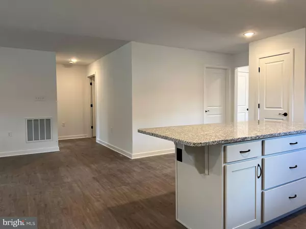 Martinsburg, WV 25404,99 GRAINFIELD CT