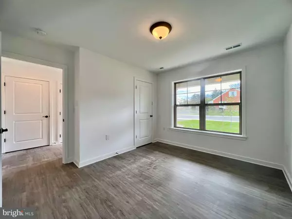 Martinsburg, WV 25404,99 GRAINFIELD CT