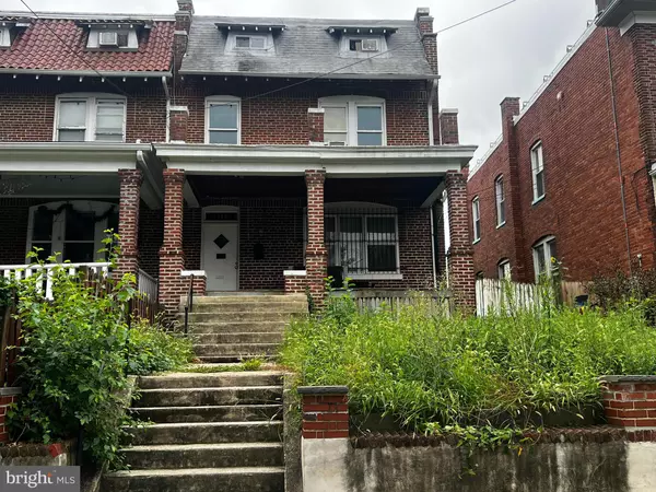 1362 SHEPHERD ST NW, Washington, DC 20011