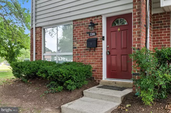 Herndon, VA 20170,2201 CHAMBLEE PL