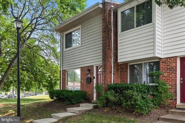 Herndon, VA 20170,2201 CHAMBLEE PL
