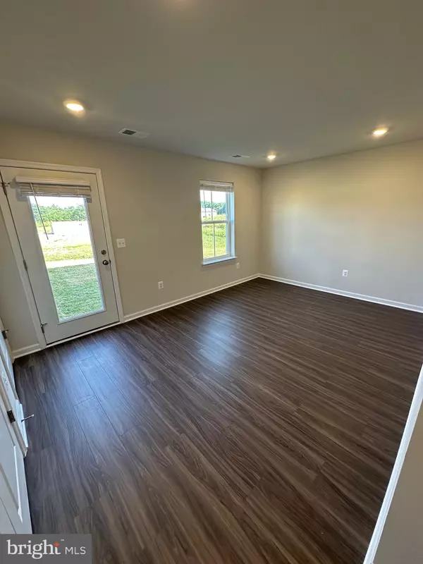 Martinsburg, WV 25403,112 MILBURN DRIVE #112