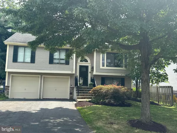 Lawrence Township, NJ 08648,75 LAWN PARK AVE
