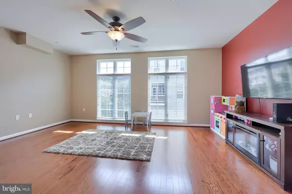 Mechanicsburg, PA 17055,3030 MERIDIAN CMNS #H