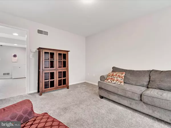 Jonestown, PA 17038,141 CREEK VIEW DR