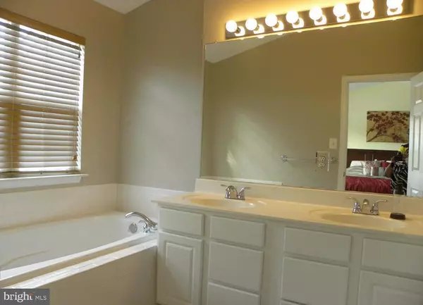 Sterling, VA 20165,47333 BLACKWATER FALLS TER