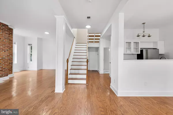 Washington, DC 20001,817 T ST NW #A