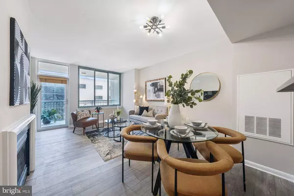 851 N GLEBE RD #415, Arlington, VA 22203