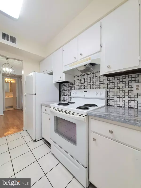 Greenbelt, MD 20770,6936 HANOVER PKWY #301