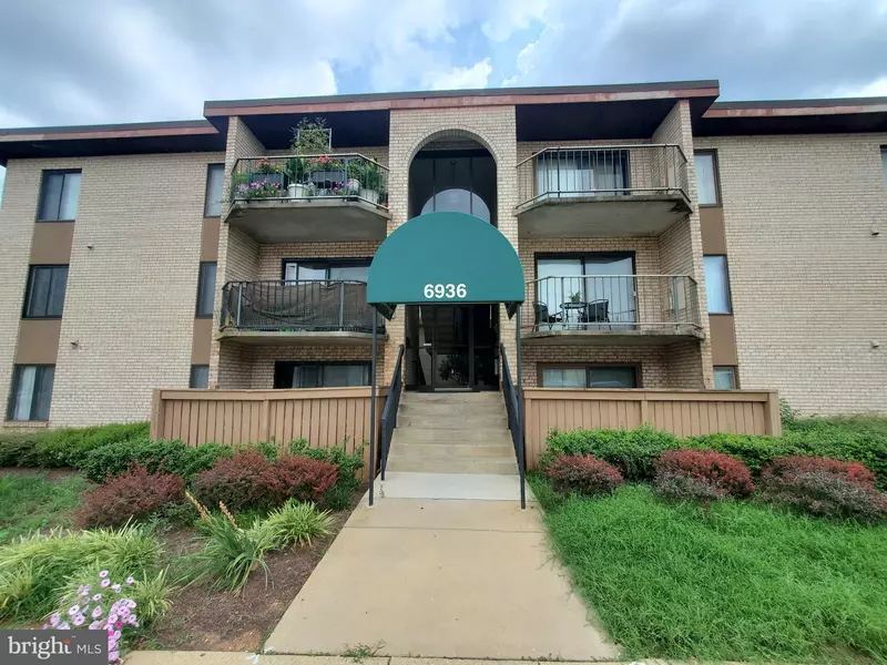 6936 HANOVER PKWY #301, Greenbelt, MD 20770