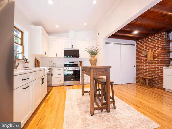 Harpers Ferry, WV 25425,82 GREAT OAK LN