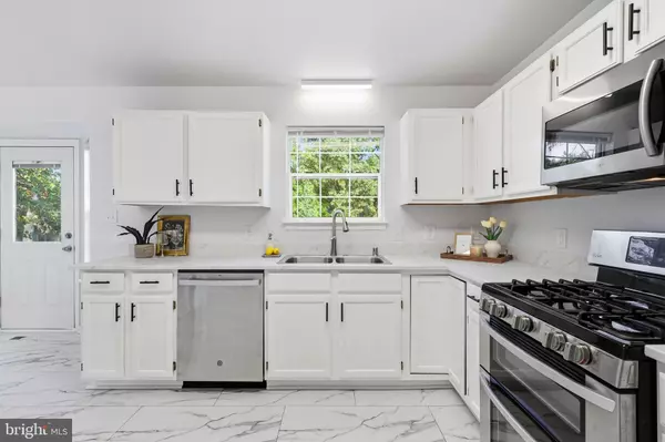 Fredericksburg, VA 22405,8 BROWN CIR