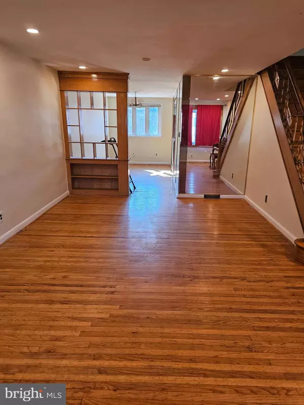 Philadelphia, PA 19150,1204 E MOUNT AIRY AVE