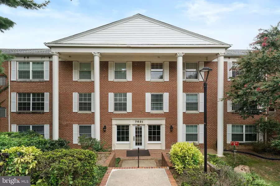 7621 TREMAYNE PL #113, Mclean, VA 22102