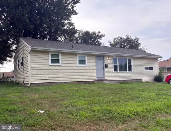 32 LA GORCE BLVD, Burlington, NJ 08016