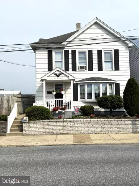 417 FAIRVIEW AVE W, Waynesboro, PA 17268